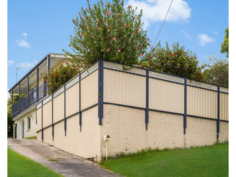 4 Hillcrest Road, Mirrabooka NSW 2264