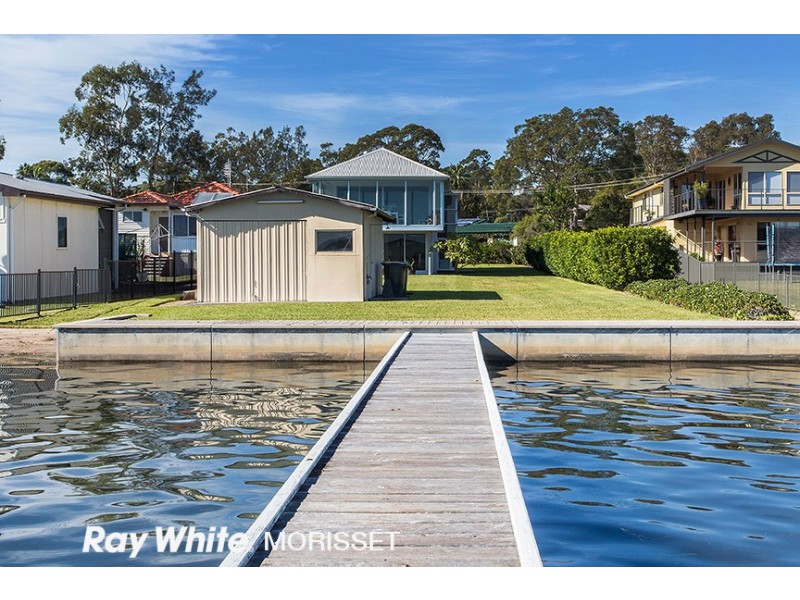 129 Grand Parade, Bonnells Bay NSW 2264