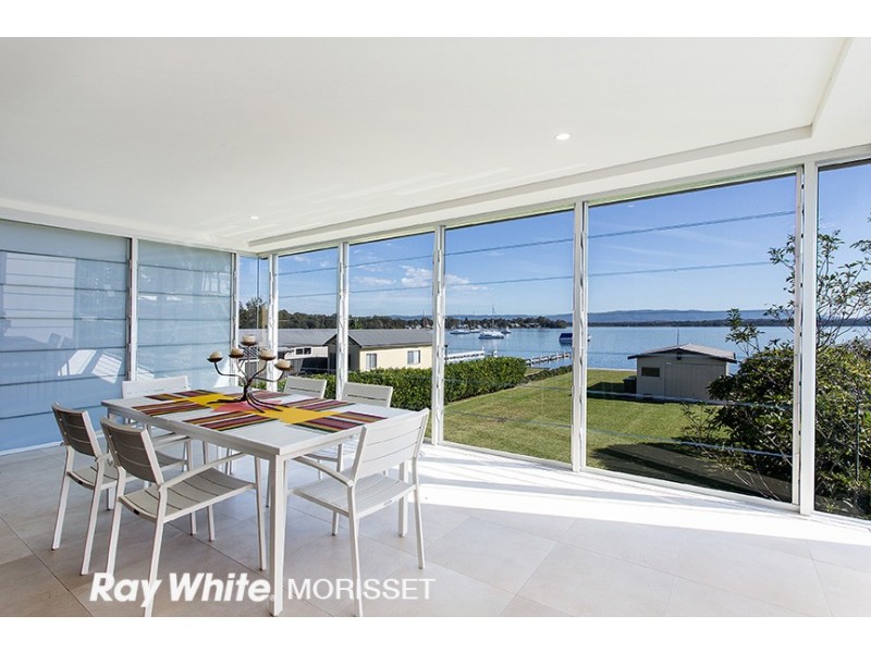 129 Grand Parade, Bonnells Bay NSW 2264
