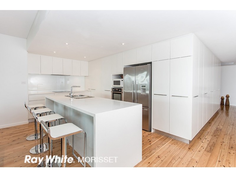 129 Grand Parade, Bonnells Bay NSW 2264