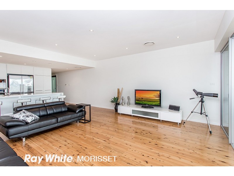 129 Grand Parade, Bonnells Bay NSW 2264