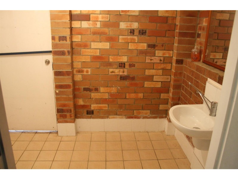 1/22 Alliance Ave, Morisset NSW 2264