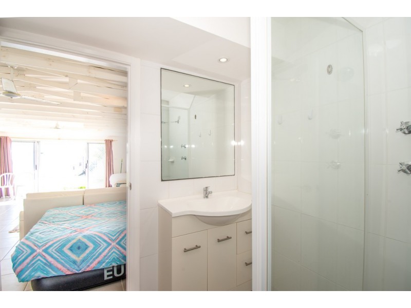 179 Grand Parade, Bonnells Bay NSW 2264