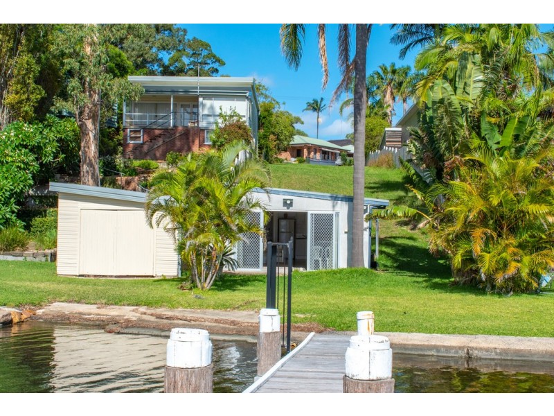 179 Grand Parade, Bonnells Bay NSW 2264