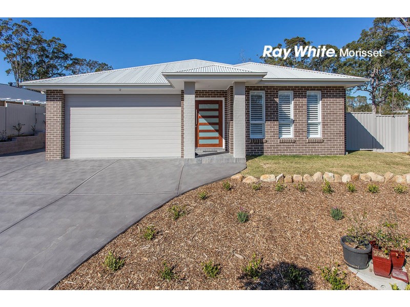 4 Mountain Ash Road, Cooranbong NSW 2265