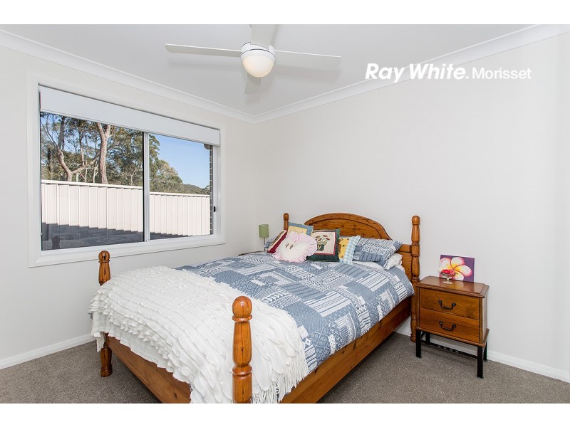 4 Mountain Ash Road, Cooranbong NSW 2265