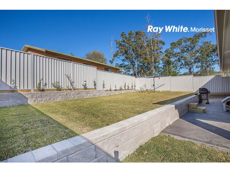 4 Mountain Ash Road, Cooranbong NSW 2265