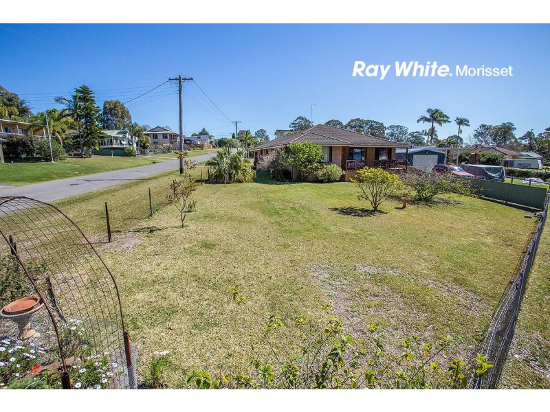 66 Grand Parade, Bonnells Bay NSW 2264