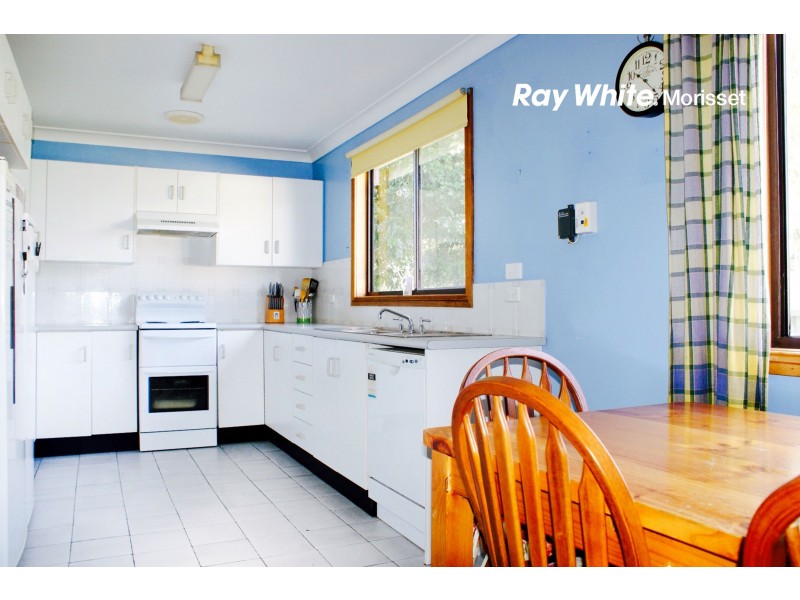 10 Churchill Crescent, Windermere Park NSW 2264