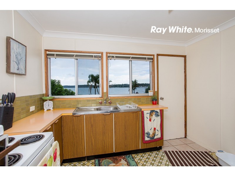 27 Grand Parade, Bonnells Bay NSW 2264