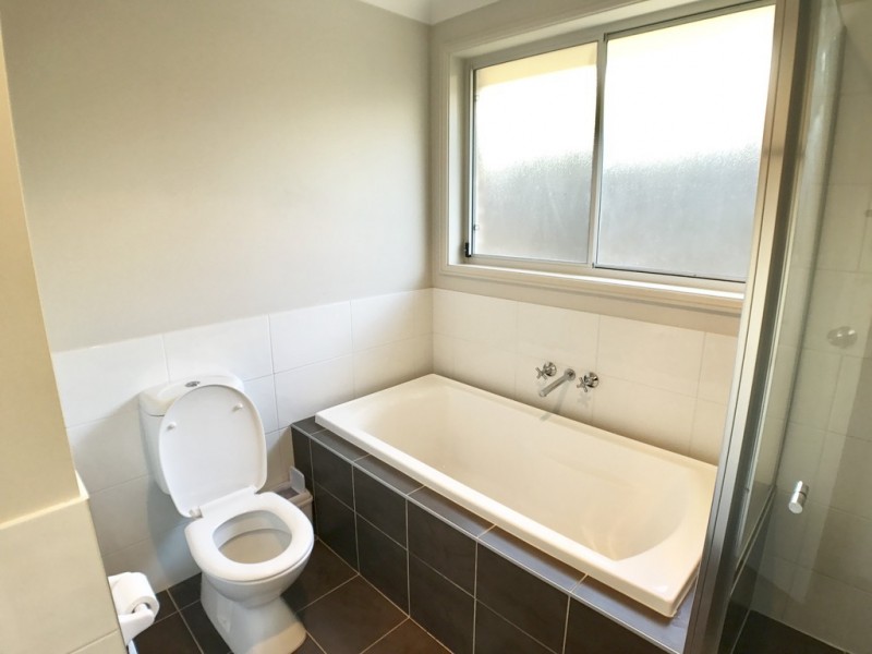 10 Blue Wren Drive, Cooranbong NSW 2265