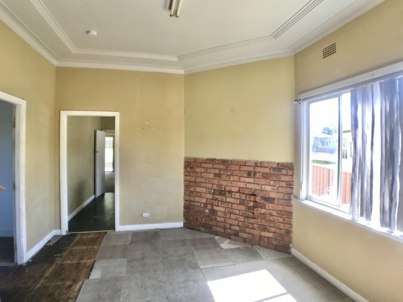 10 Doyalson Street, Morisset NSW 2264