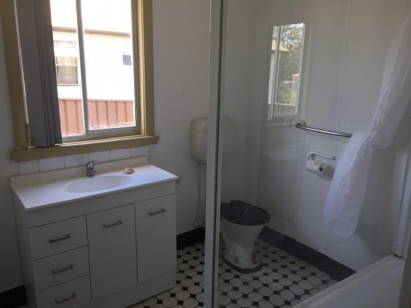 10 Doyalson Street, Morisset NSW 2264