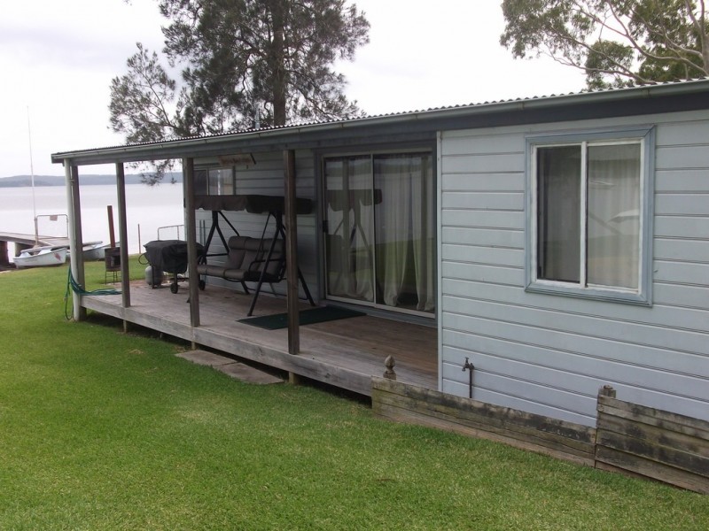 209 Grand Parade, Bonnells Bay NSW 2264