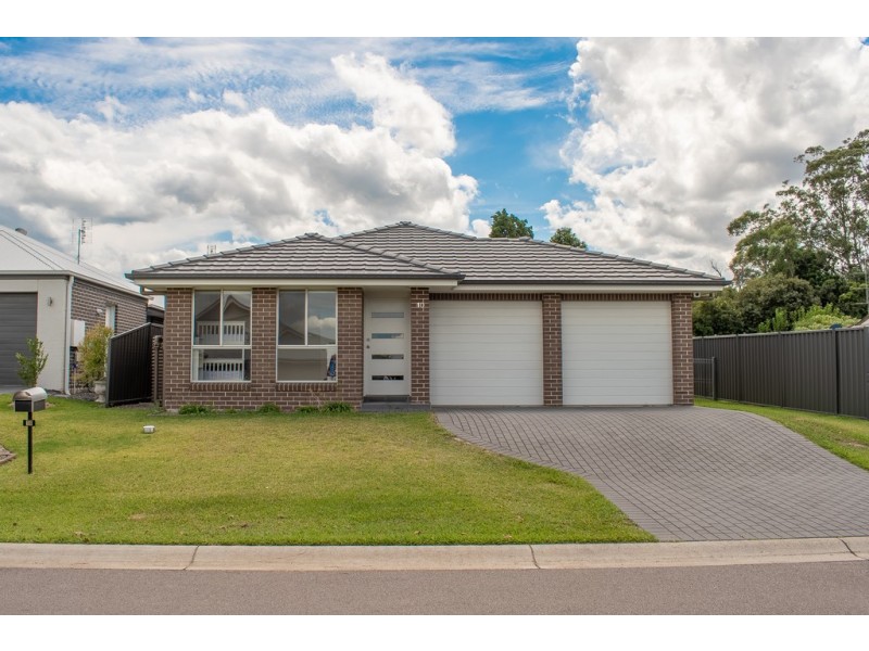 10 Blue Wren Dr, Cooranbong NSW 2265