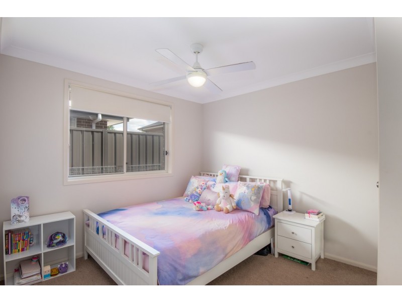 10 Blue Wren Dr, Cooranbong NSW 2265