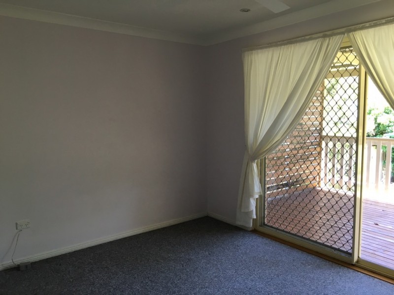 13 Churchill Cres, Windermere Park NSW 2264