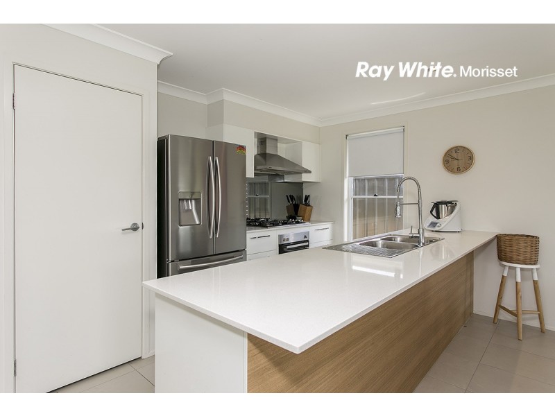11 Dollarbird Lane, Cooranbong NSW 2265