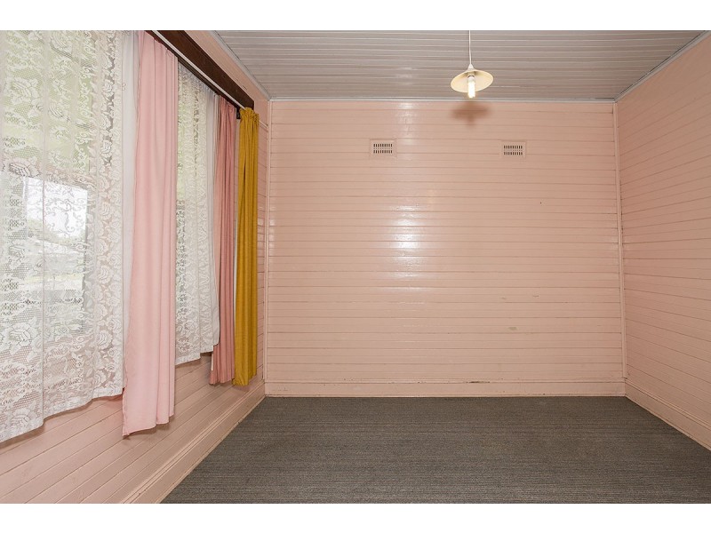 76 Yambo Street, Morisset NSW 2264