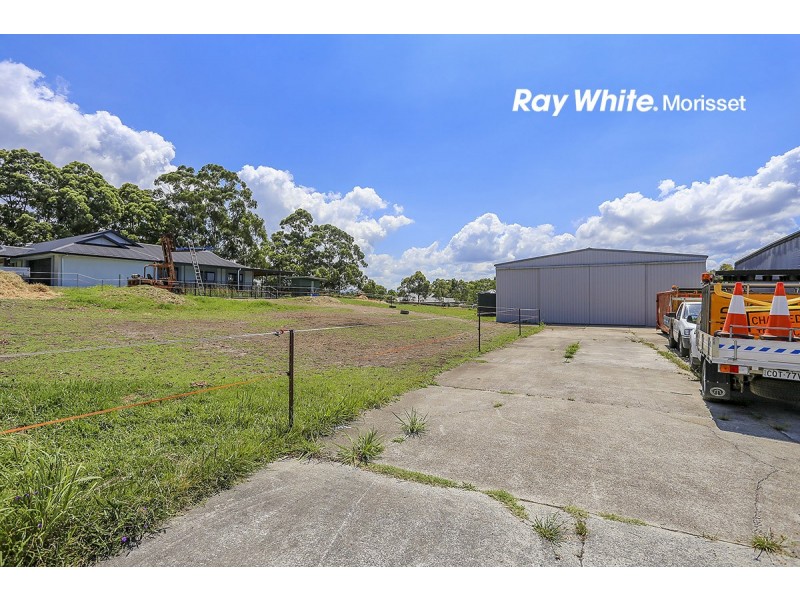 15 Pleasant Place, Morisset NSW 2264