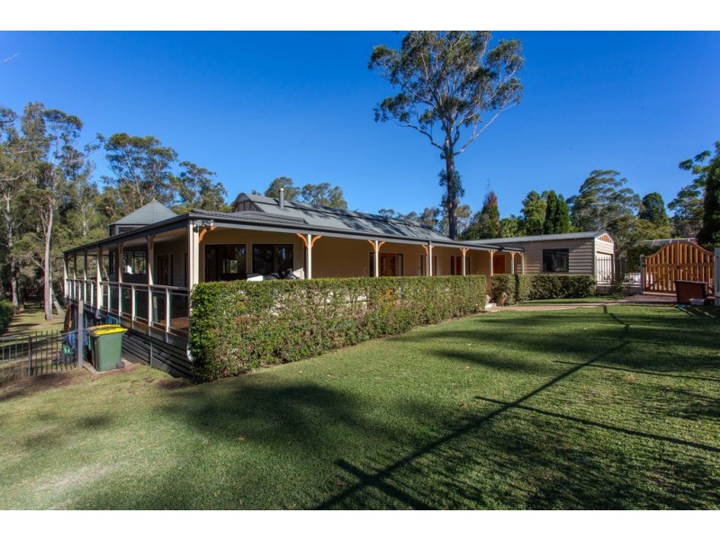 154 Freemans Drive, Morisset NSW 2264