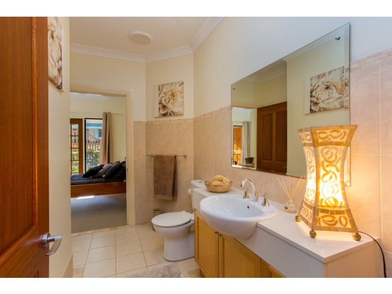 154 Freemans Drive, Morisset NSW 2264