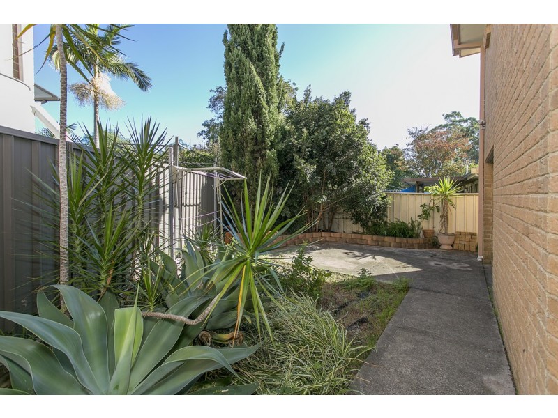 8 Alexander Parade, Arcadia Vale NSW 2283