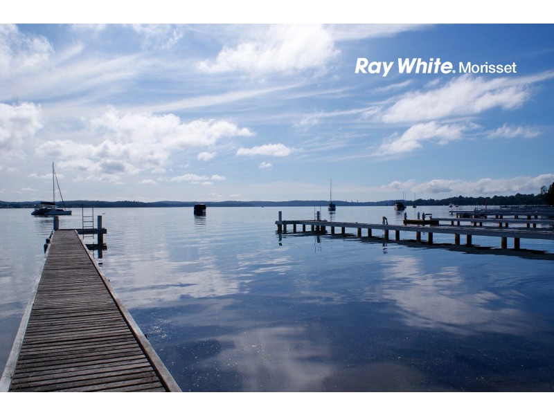 103 Grand Pde, Bonnells Bay NSW 2264