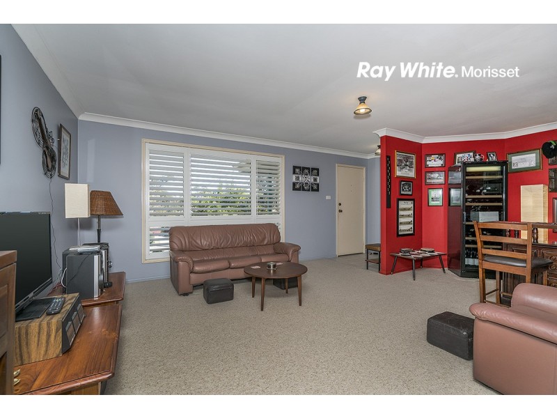 7 Churchill Crescent, Windermere Park NSW 2264