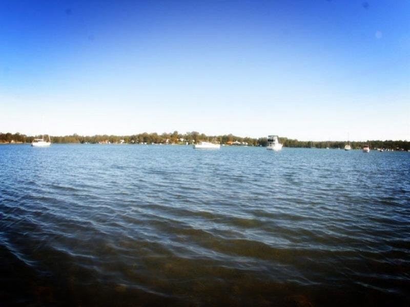 1 Lake View Avenue, Brightwaters NSW 2264