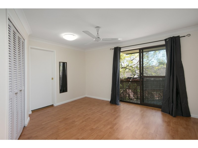 5/133 Central Avenue, Indooroopilly QLD 4068