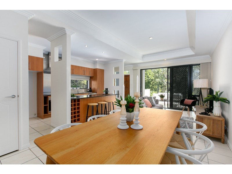 42 Foxton Street, Indooroopilly QLD 4068