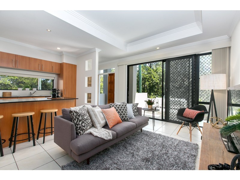 42 Foxton Street, Indooroopilly QLD 4068