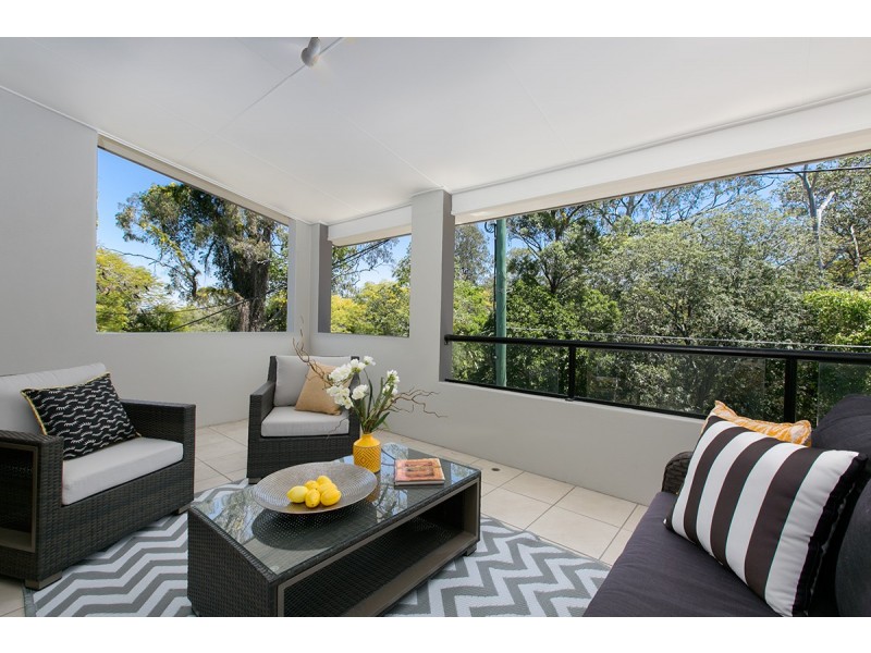 42 Foxton Street, Indooroopilly QLD 4068