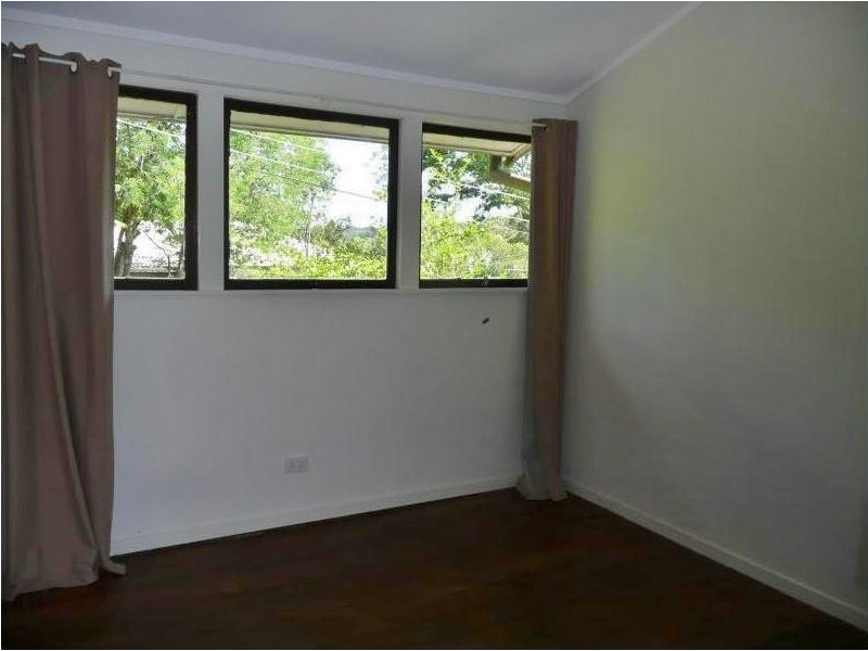 5 Balmore Street, Indooroopilly QLD 4068