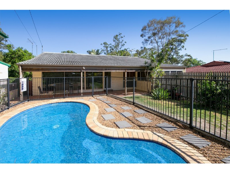 8 Balmore Street, Indooroopilly QLD 4068