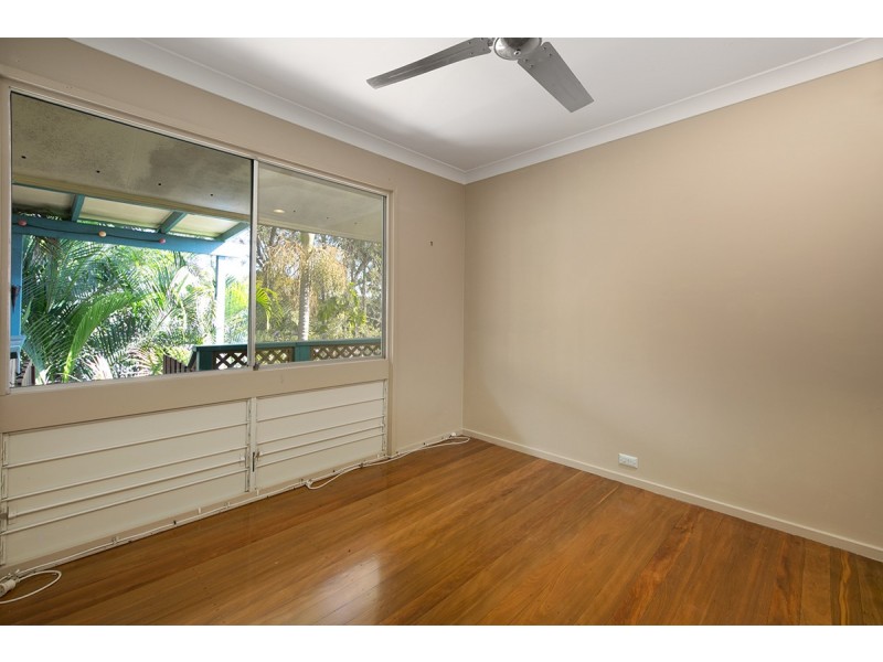 8 Balmore Street, Indooroopilly QLD 4068