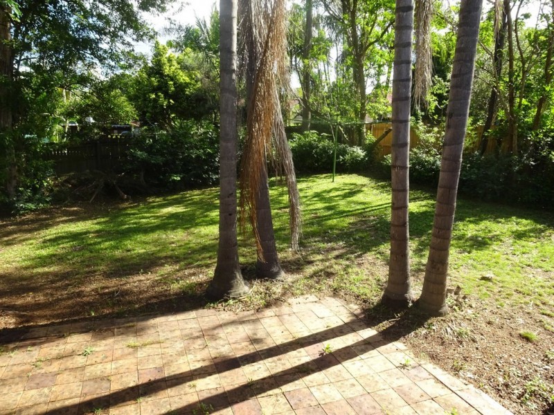 20 Aragon Street, Indooroopilly QLD 4068