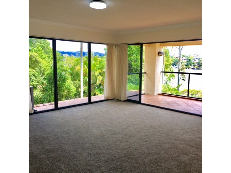 2/172 Macquarie Street, St Lucia QLD 4067