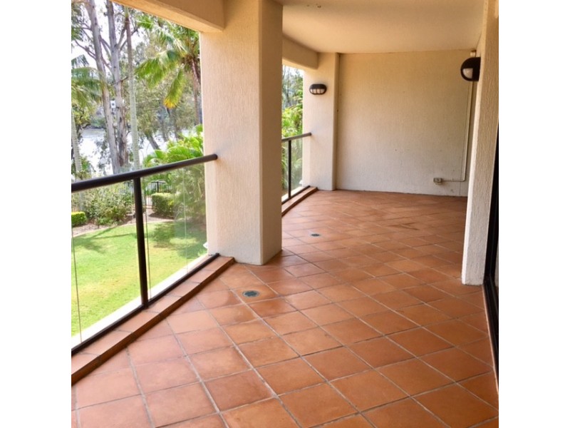 2/172 Macquarie Street, St Lucia QLD 4067