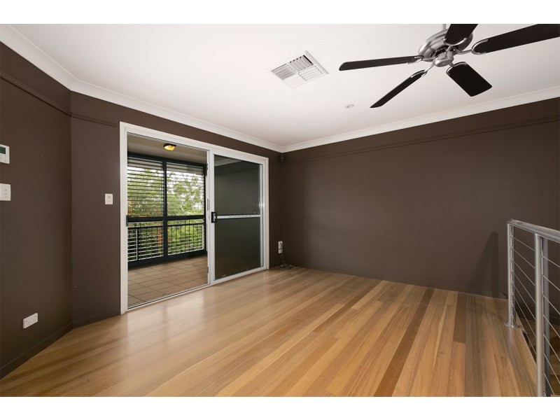 49 Manchester Terrace, Indooroopilly QLD 4068