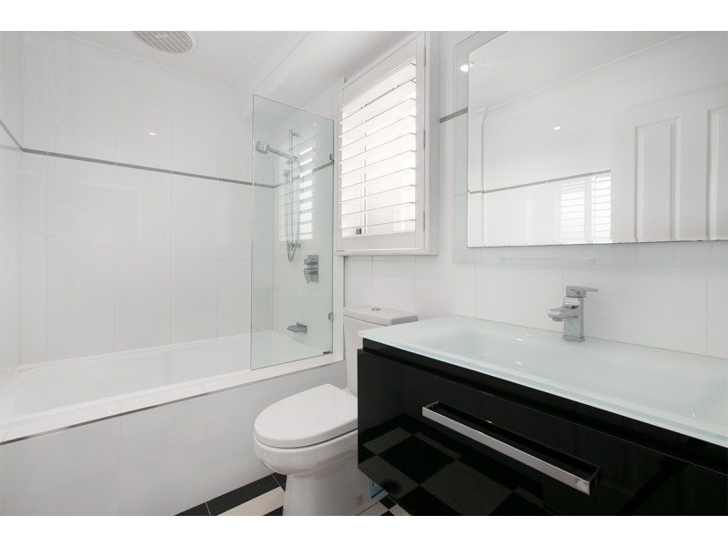 49 Manchester Terrace, Indooroopilly QLD 4068