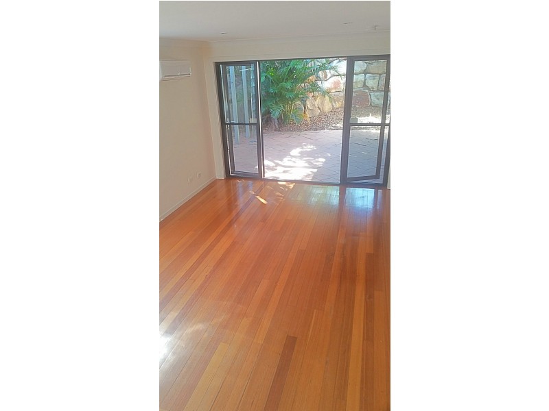 2/9. Eldon Street, Indooroopilly QLD 4068