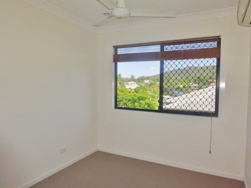 2/9 Eldon Street., Indooroopilly QLD 4068