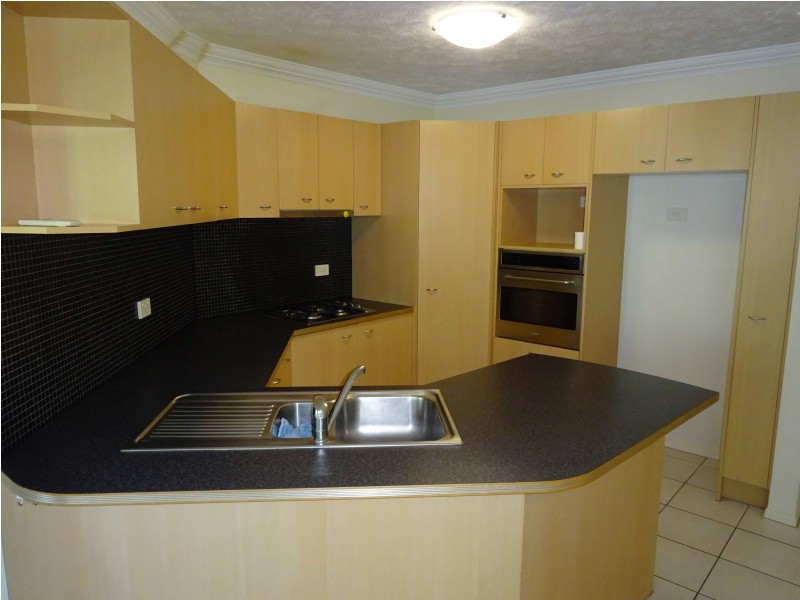 3/11. Grosvenor Road, Indooroopilly QLD 4068
