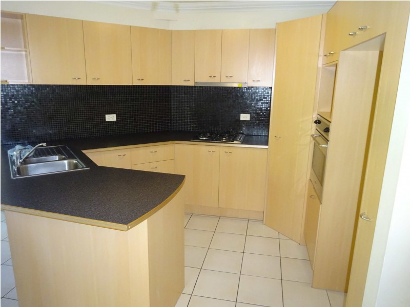 3/11. Grosvenor Road, Indooroopilly QLD 4068