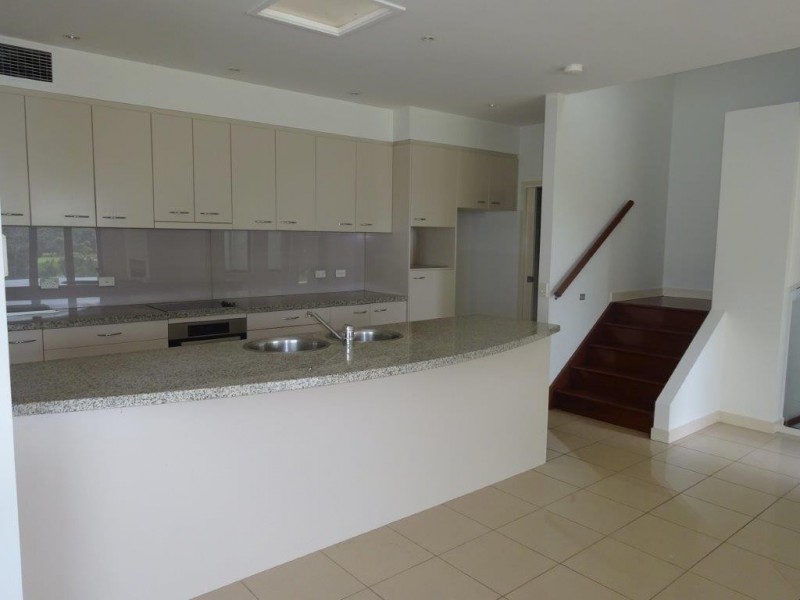 83. King Arthur Terrace, Tennyson QLD 4105