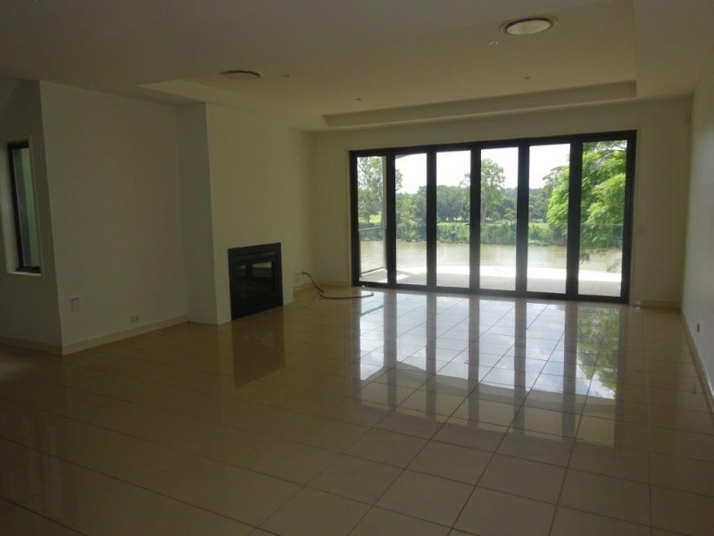 83. King Arthur Terrace, Tennyson QLD 4105