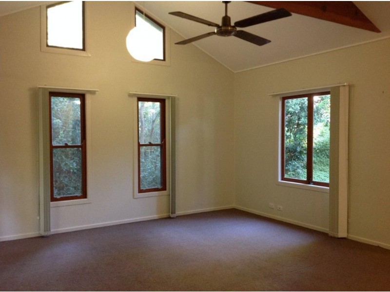 22 Dobell Street, Indooroopilly QLD 4068