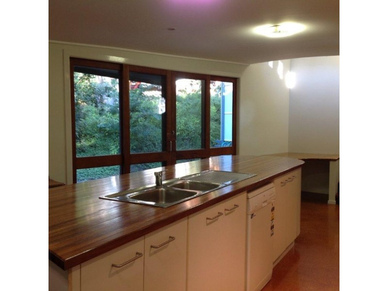 22 Dobell Street, Indooroopilly QLD 4068